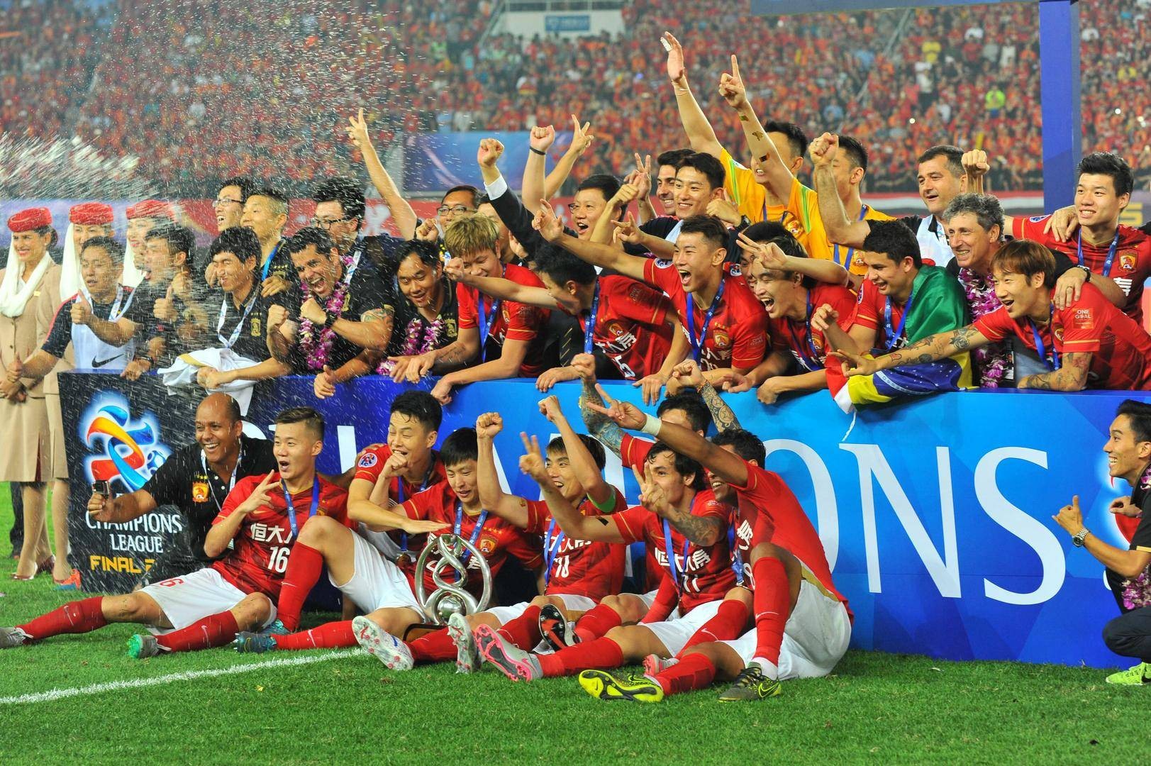 
Guangzhou ăn mừng chức vô địch AFC Champions League ở thời hoàng kim.
