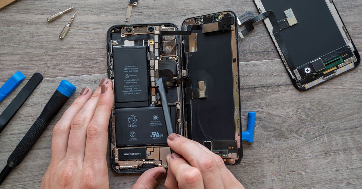 
Người dùng iPhone cũ sẽ phải trả phí cao hơn để thay pin

