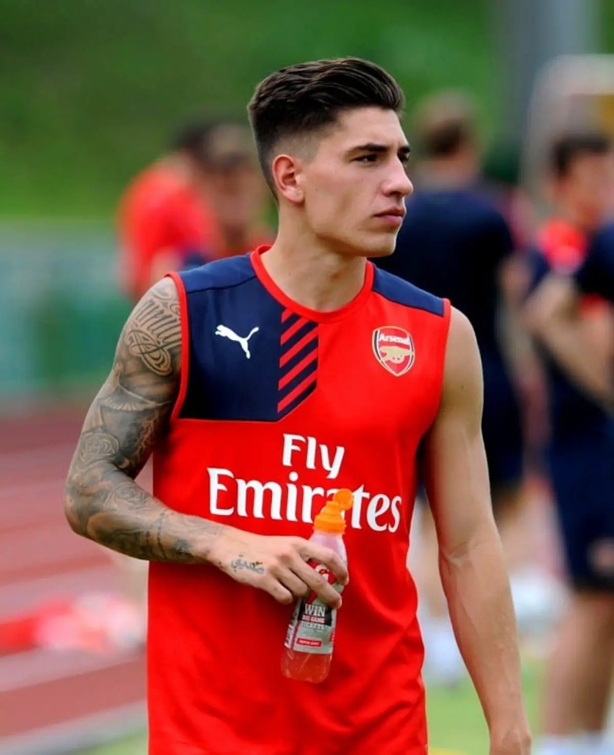 
Bellerin ngày còn khoác áo Arsenal.
