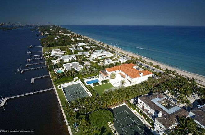 Bất động sản tại&nbsp;Palm Beach&nbsp;được giới siêu giàu xem như chìa khóa làm gia tăng giá trị tài sản.