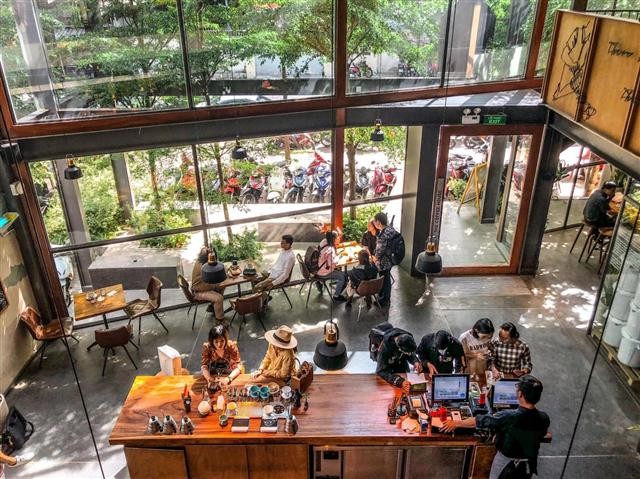 
Trong quý IV/2022 tỷ lệ tăng trưởng nhà hàng, café mở mới có phần chững lại do tình trạng lạm phát, lãi suất ngân hàng tăng...
