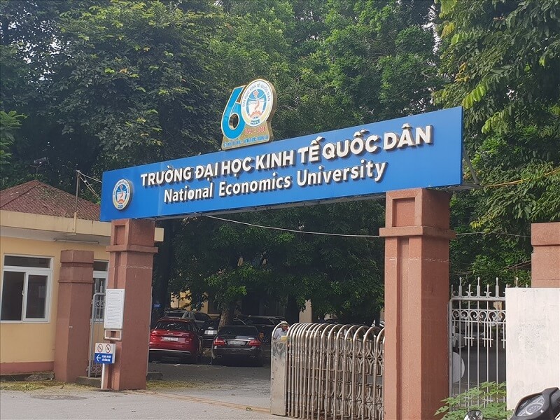 
Đối với ngành quản trị kinh doanh của trường Đại học Kinh tế Quốc dân sinh viên sẽ được cung cấp những kiến thức cơ bản về ngành kinh tế, tài chính, kinh doanh cũng như chuyên ngành
