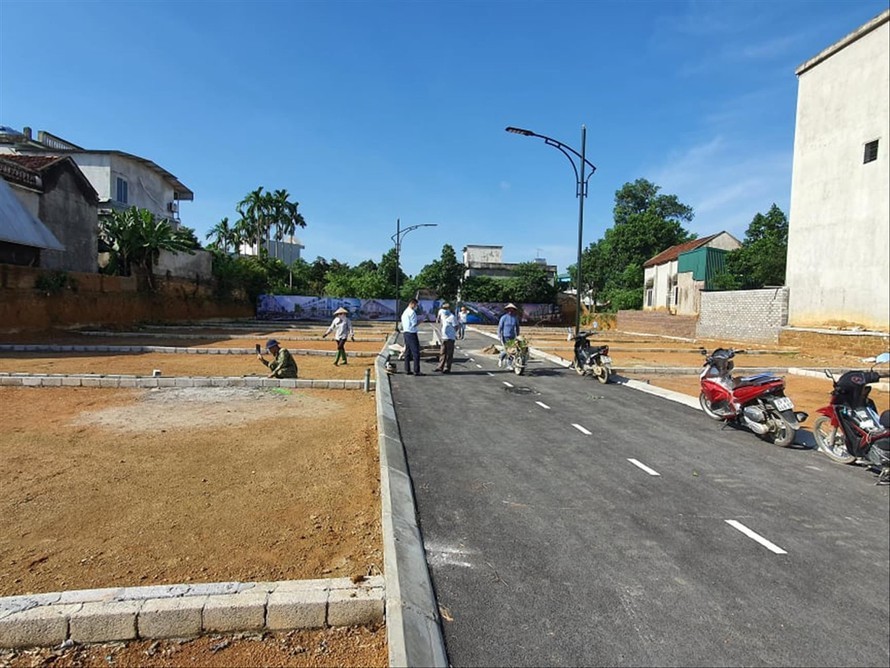 
Tháng 2/2023, tỉnh Vĩnh Phúc đấu giá quyền sử dụng 28 thửa đất ở với tổng quy mô diện tích 3.008 m2. Ảnh minh họa.
