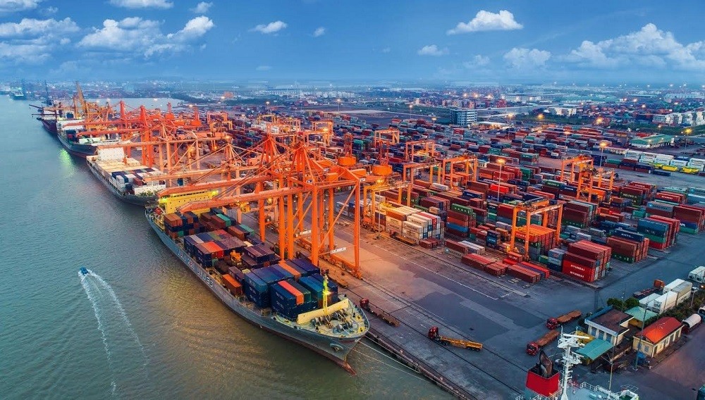 
Tổng kim ngạch xuất, nhập khẩu hàng hóa của Việt Nam trong tháng 01/2023 ước đạt 46,56 tỷ USD.
