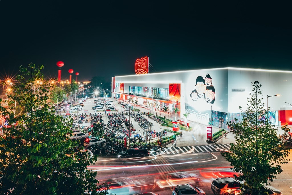
Central Retail còn có kế hoạch cải tạo từ 10 đến 12 chi nhánh chuỗi siêu thị điện máy Nguyễn Kim, đồng thời mở thêm 3 đến 5 chi nhánh mới, trong đó có cả các cửa hàng trong hệ thống trung tâm mua sắm GO!. Ảnh minh họa

