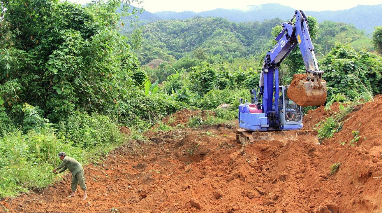 
Mức hỗ trợ dự án khai hoang để giao đất có khả năng sản xuất vùng dân tộc thiểu số
