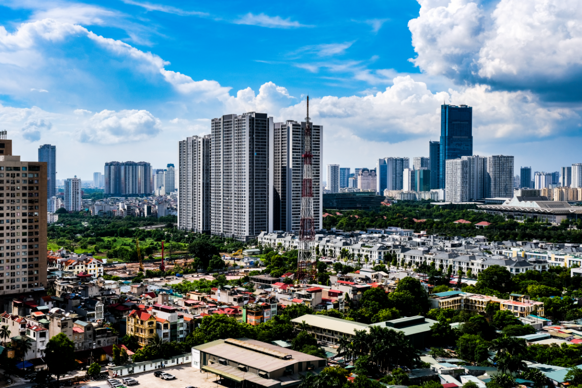 
Thực tế, lãi suất tiết kiệm đang không cao so với lãi suất ngân hàng. Và lãi suất ngân hàng chỉ tăng chứ không hề giảm
