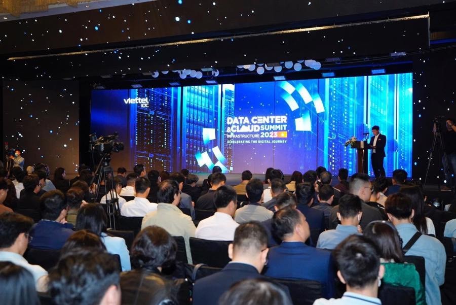 
Toàn cảnh diễn đàn Data Center &amp; Cloud Infrastructure Summit 2023&nbsp;với chủ đề "Tăng tốc cho hành trình số".
