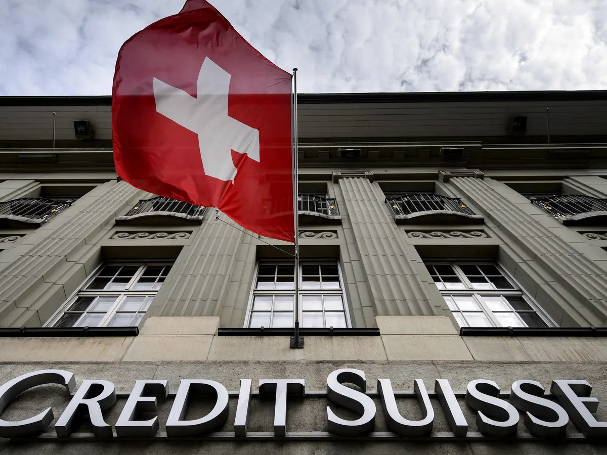 
Credit Suisse được ném “phao cứu sinh” sau khi giá cổ phiếu lao dốc 30% vào ngày 15/3

