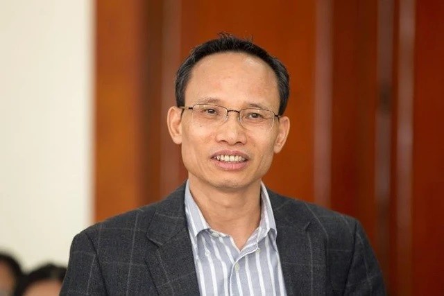 
TS Cấn Văn Lực - Thành viên Hội đồng Tư vấn Chính sách Tài chính - tiền tệ Quốc gia
