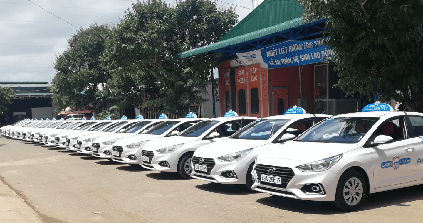 
Từ cuối năm 2017 đến tháng 6/2018, Labo Taxi ghi nhận hơn 600.000 lượt đặt xe thành công qua app EMDDI
