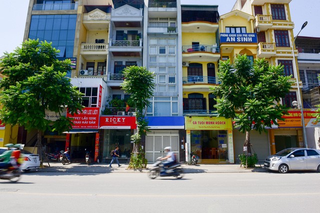 
Nhiều căn nhà mặt phố ở Nguyễn Ngọc Nại, Nhân Chính… được rao bán từ 300 - 350 triệu đồng/m2
