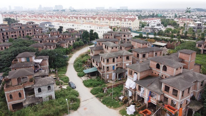 
Cuối cùng là các cơ quan quản lý và thanh tra hãy tâp trung thanh tra vào vấn đề bất động sản và chứng khoán. Là hai khâu có nhiều vấn đề nhất hiện nay.
