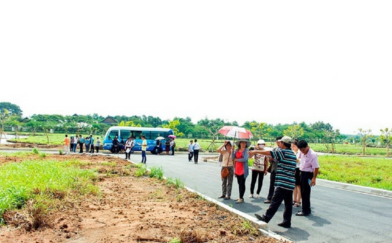 
Đội ngũ kinh doanh bất động sản tại Việt Nam trong thời gian qua chưa được kiểm soát chặt chẽ, chưa được đào tạo bài bản. (Ảnh minh họa)
