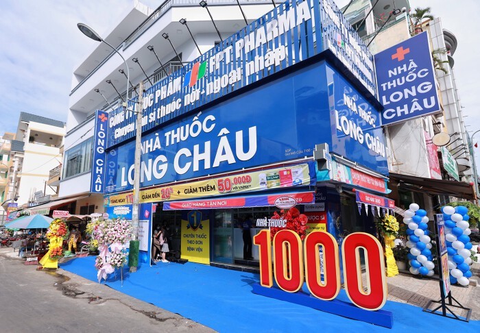 
Chia sẻ trong ĐHĐCĐ thường niên 2023, Chủ tịch HĐQT Nguyễn Bạch Diệp cho biết, doanh thu của nhà thuốc Long Châu năm 2022 là 9.596 tỷ đồng, so với cùng kỳ đã tăng 141%. Ảnh minh họa
