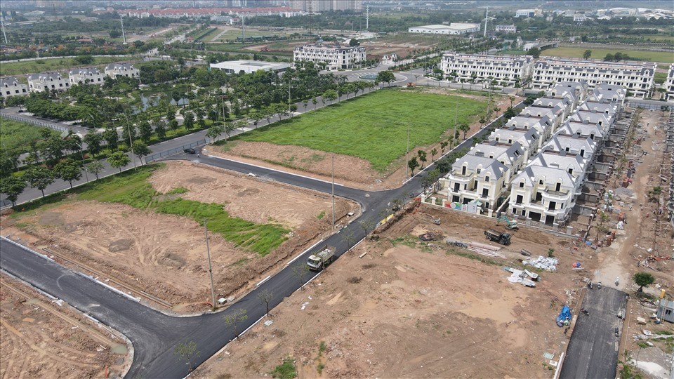 
Sở Xây dựng tỉnh Quảng Ngãi mới đây đã công bố 20 vị trí quỹ đất cần thu hút đầu tư dự án nhà ở xã hội.
