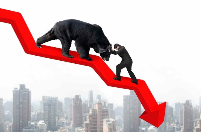 
Thuật ngữ thị trường giá xuống (còn gọi là thị trường gấu) vẫn còn khá mới lạ với những nhà đầu tư mới tham gia thị trường
