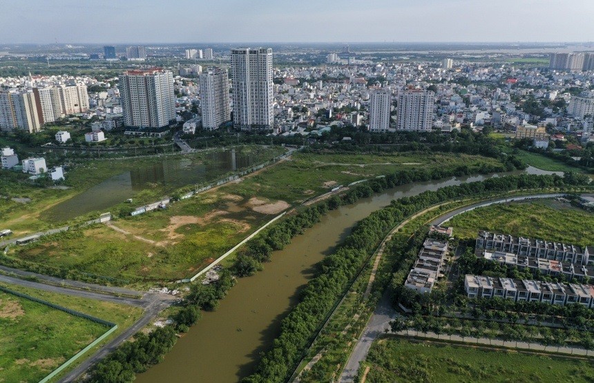 
Nhiều người coi đây là kênh đầu tư lớn nên phải tìm hiểu, cân nhắc kỹ lưỡng
