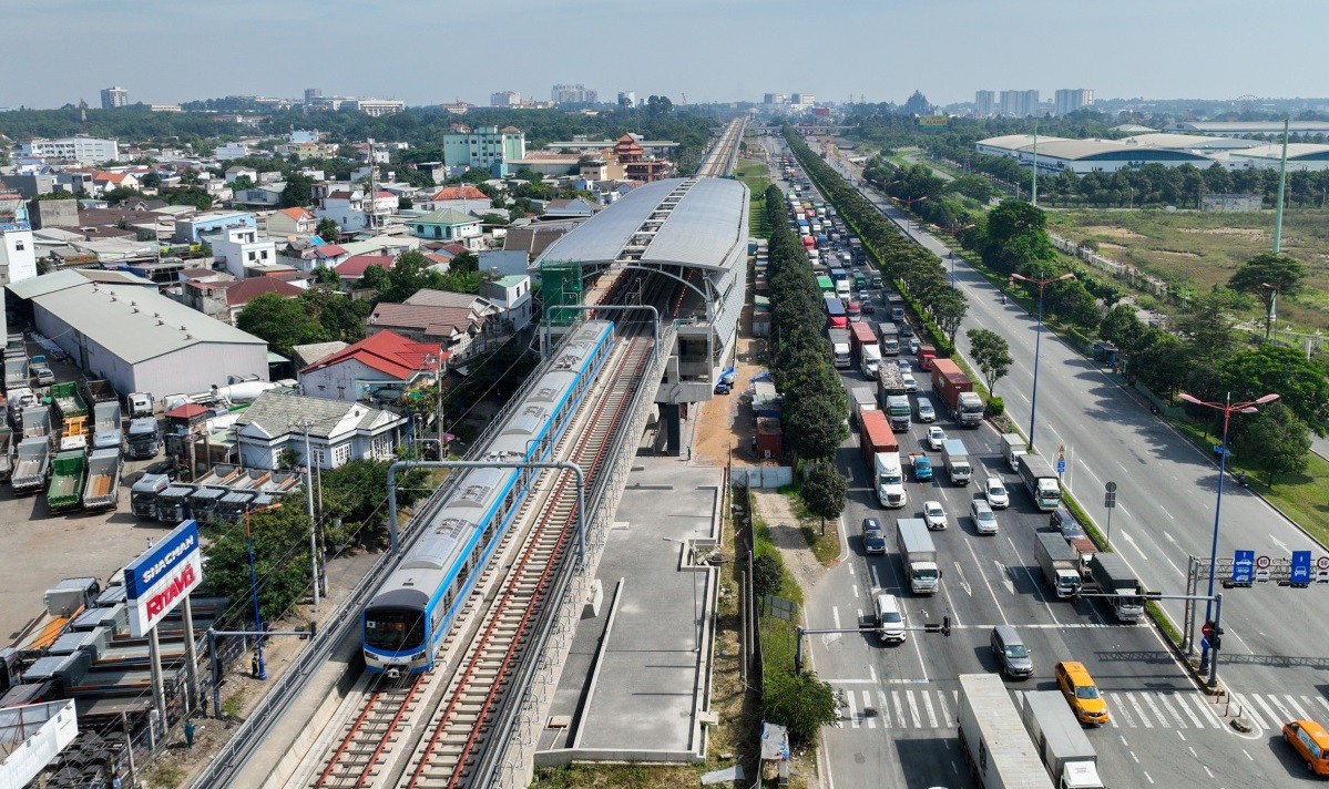 
Tuyến metro số 1 (Bến Thành - Suối Tiên).
