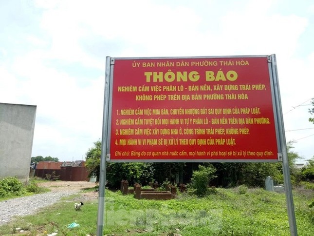 
Bình Dương đặt biển thông báo cấm phân lô, bán nền tại các khu vực đất công
