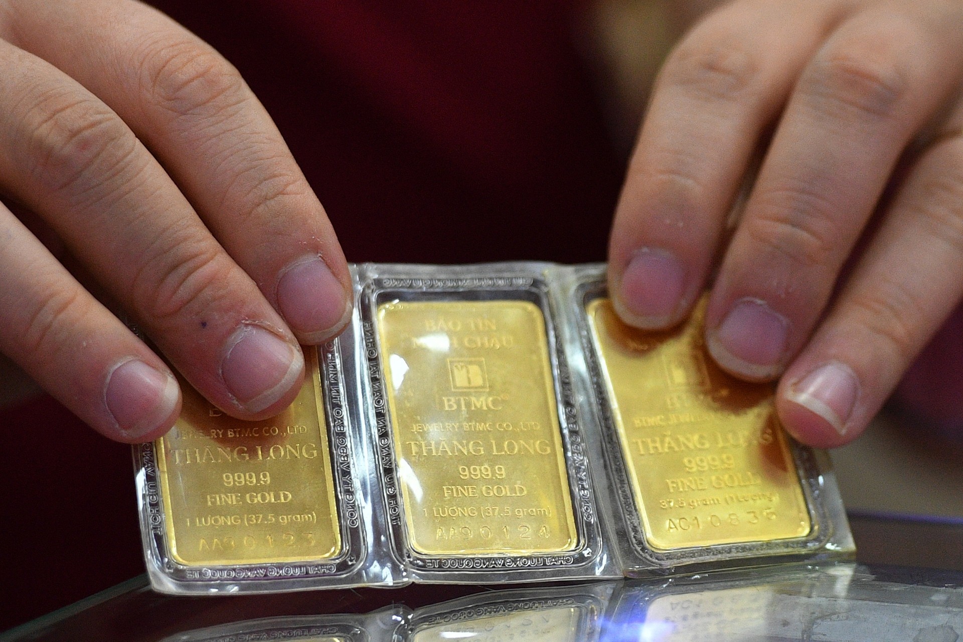
Vàng SJC cao hơn giá thế giới gần 11 triệu đồng/lượng
