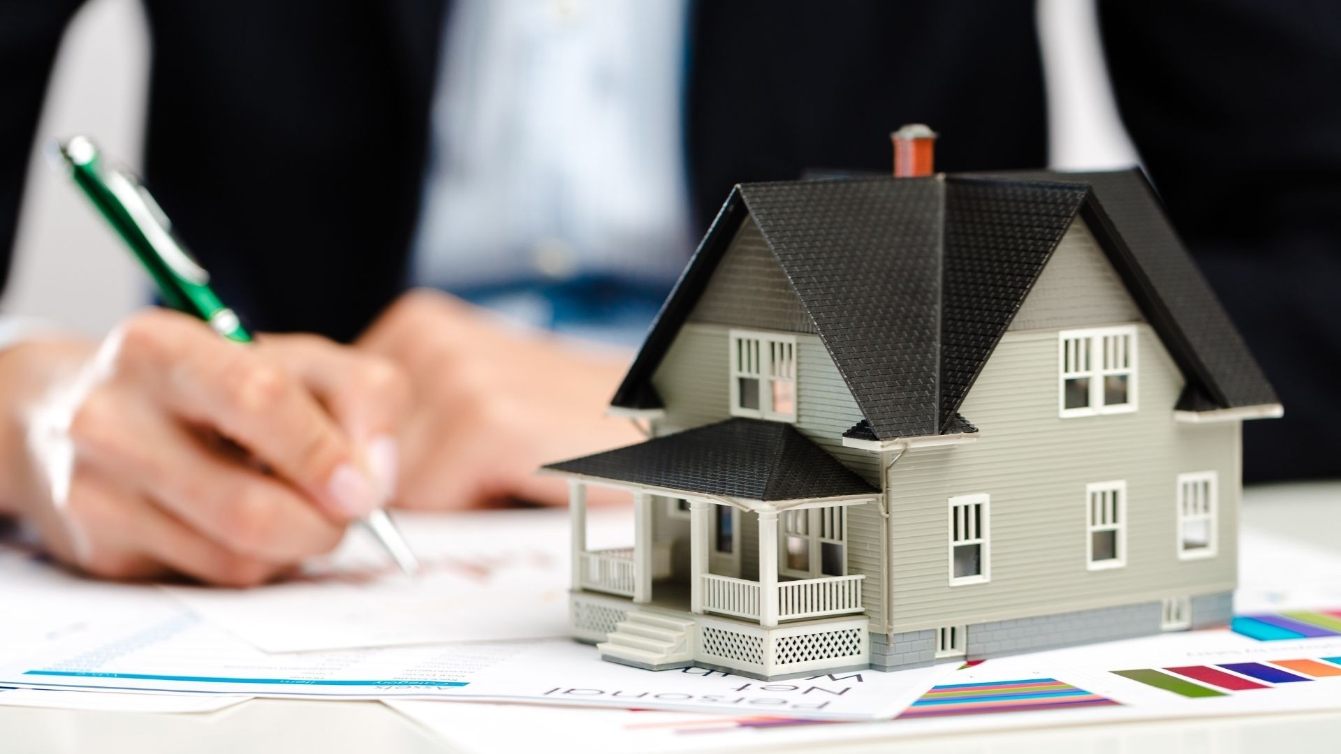 
Khi mua bán nhà riêng cần hết sức lưu ý đến các thủ tục
