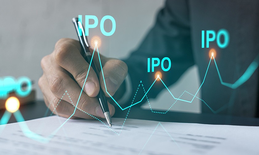 
IPO là viết tắt của từ Initial Public Offering là hoạt động phát hành cổ phiếu lần đầu ra công chúng
