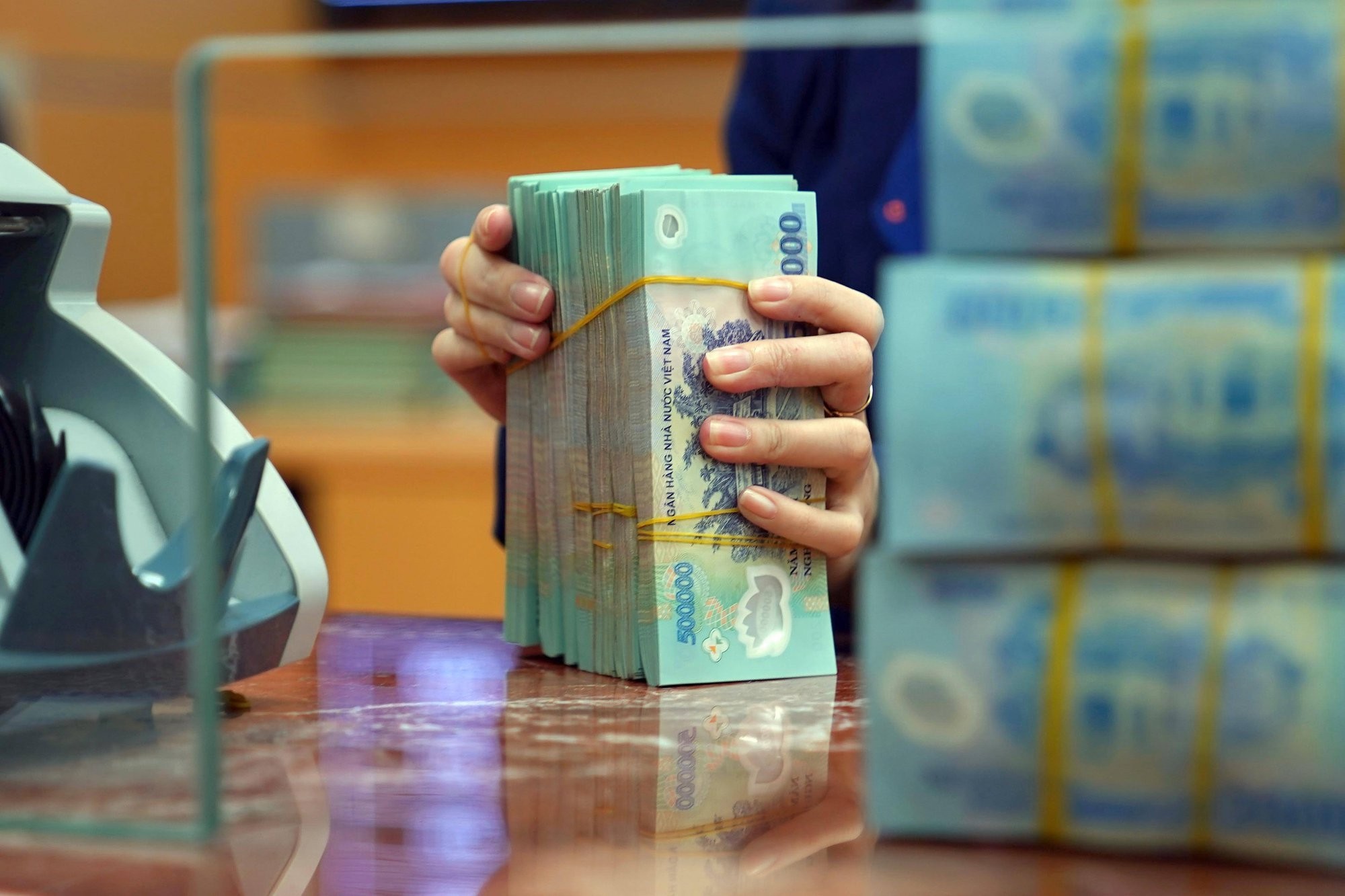 
Cổ đông có thể nhận cổ tức bằng tiền mặt hoặc cổ phiếu tùy thuộc vào quy định của mỗi doanh nghiệp
