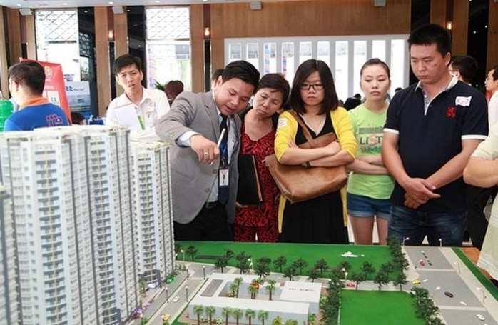 
Mặc dù nguồn cung và cầu thị trường có phần tốt hơn nhưng mắt xích môi giới chủ yếu sẽ làm chậm đi quá trình phục hồi của thị trường lại đi rất là nhiều
