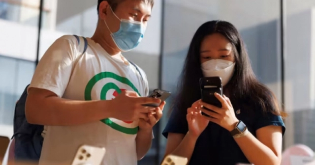 
Người tiêu dùng Trung Quốc vẫn tỏ ra yêu thích dòng sản phẩm iPhone 15 thay vì "niềm tự hào" Huawei Mate 60 Pro
