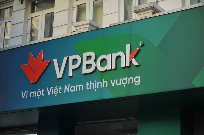 
Ông Ngô Chí Trung Johny, con trai ông Ngô Trí Dũng - Chủ tịch Hội đồng quản trị của VPBank (mã chứng khoán: VPB) cũng đã đăng ký mua 70 triệu cổ phiếu, tương đương 1,04% vốn để đầu tư. Ảnh minh họa
