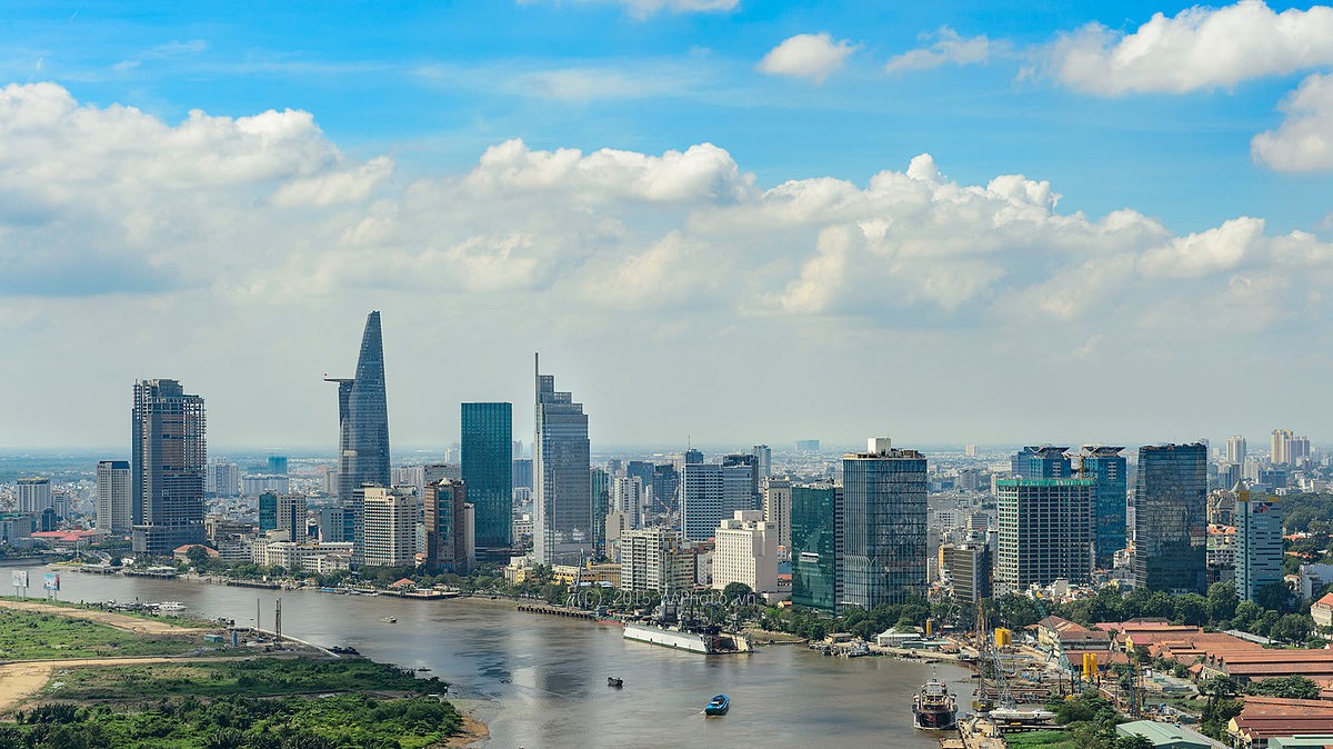 
Dòng vốn cho thị trường bất động sản trong thời gian tới sẽ trở nên dễ thở hơn khi các chính sách gỡ vướng được thúc đẩy tiến độ
