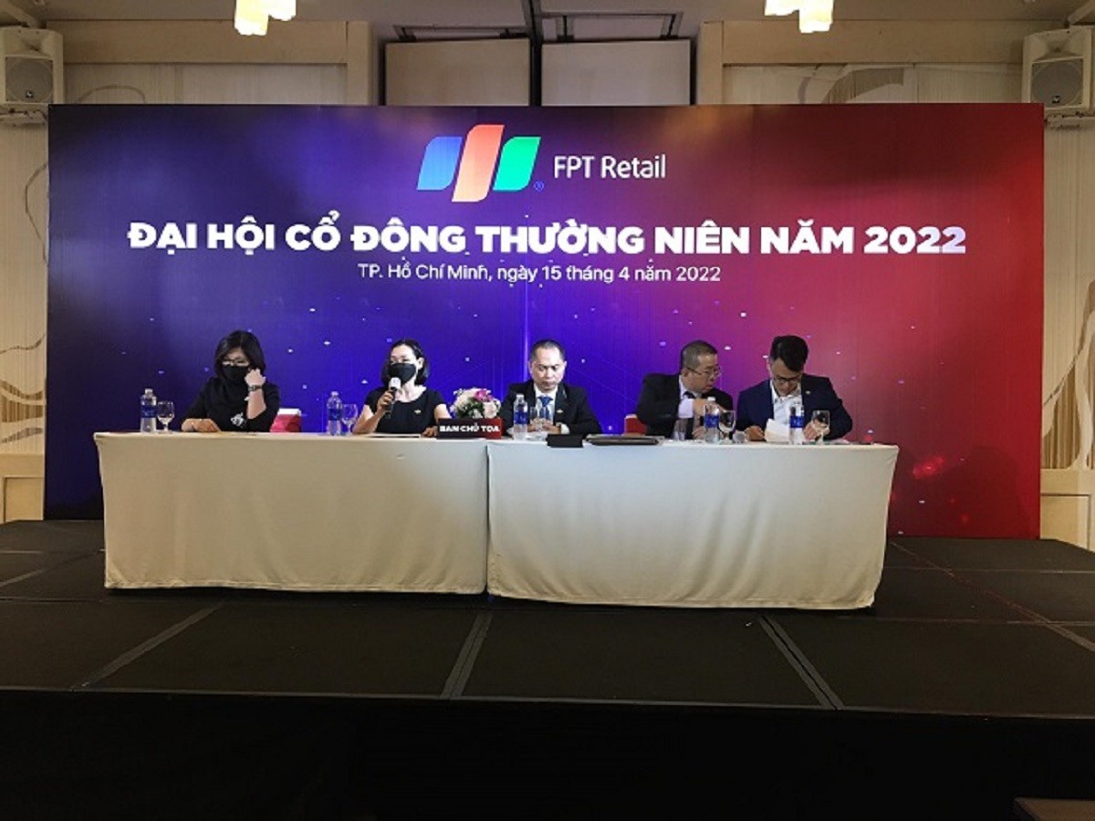 
Mới đây, FPT Retail đã tổ chức ĐHĐCĐ thường niên năm 2022 thông qua kế hoạch kinh doanh với mức doanh thu 27.000 tỷ đồng tăng 20% và lợi nhuận sau thuế là 720 tỷ đồng, so với năm 2021 tăng 30%
