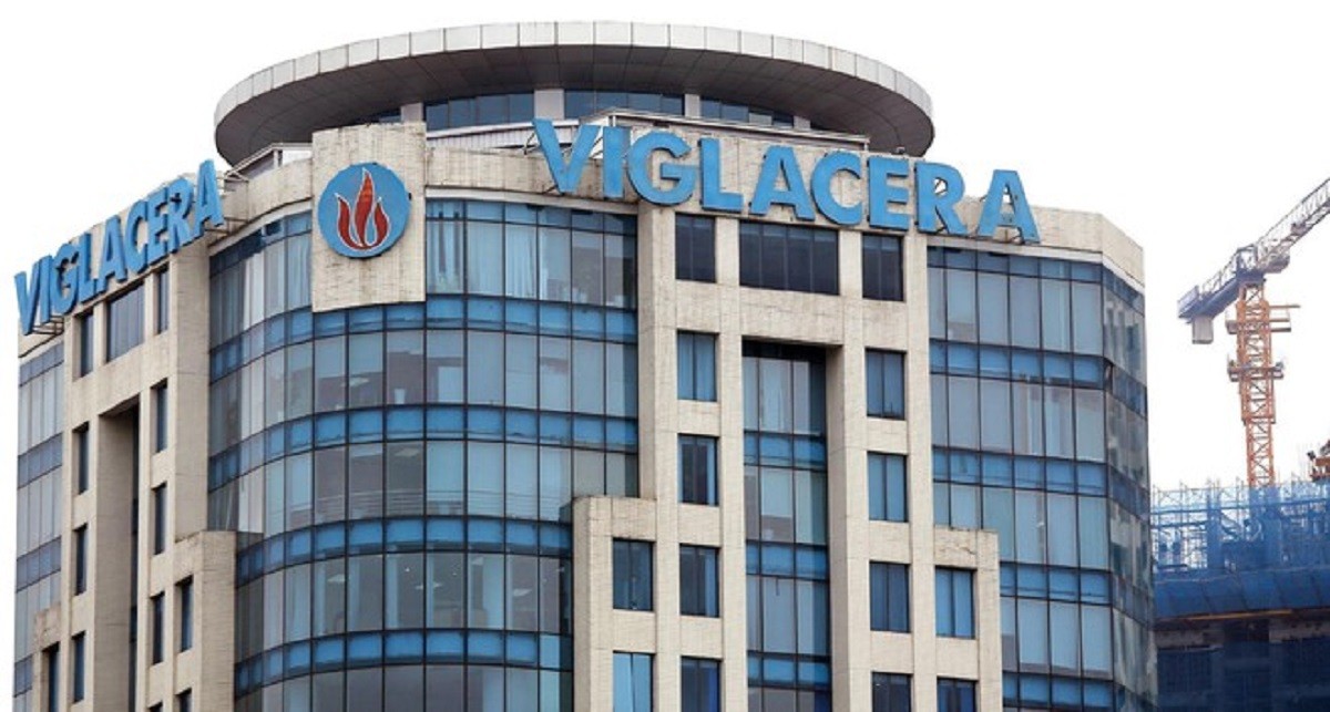 
Đối với lĩnh vực bất động sản, VGC tiếp tục đầu tư đồng bộ hạ tầng tại các khu công nghiệp đang triển khai và mục tiêu phấn đấu trong năm 2022 - 2023, Viglacera chuẩn bị đầu tư và triển khai đầu tư mới khoảng 2.000ha khu công nghiệp
