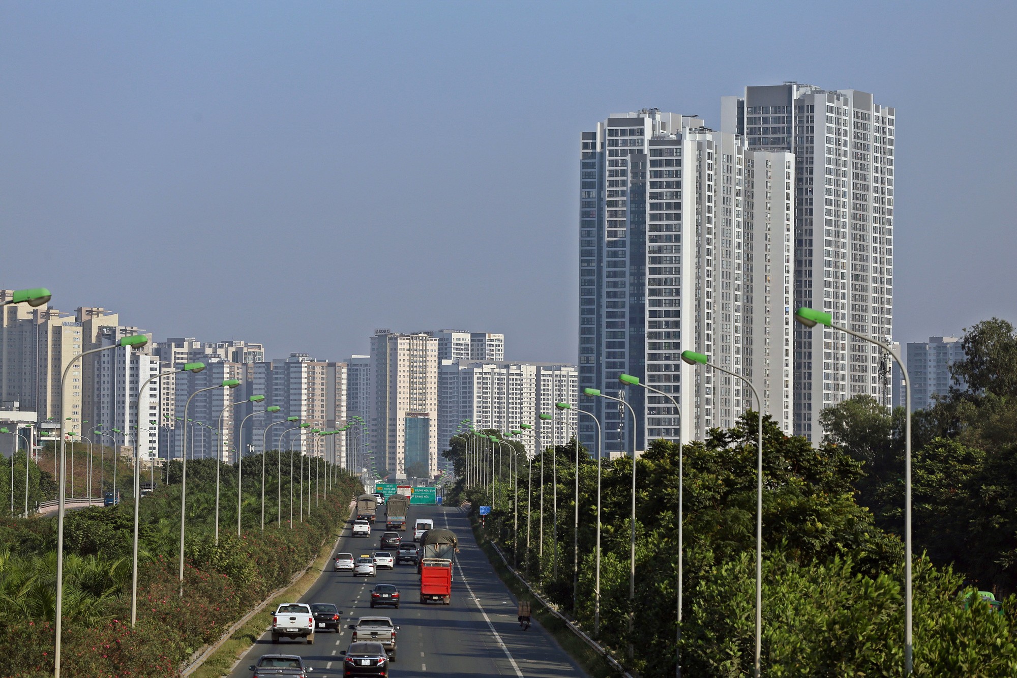 
Tuyến đường Đại lộ Thăng Long đã, đang và sẽ tiếp tục nâng tầm bất động sản Quốc Oai.&nbsp;
