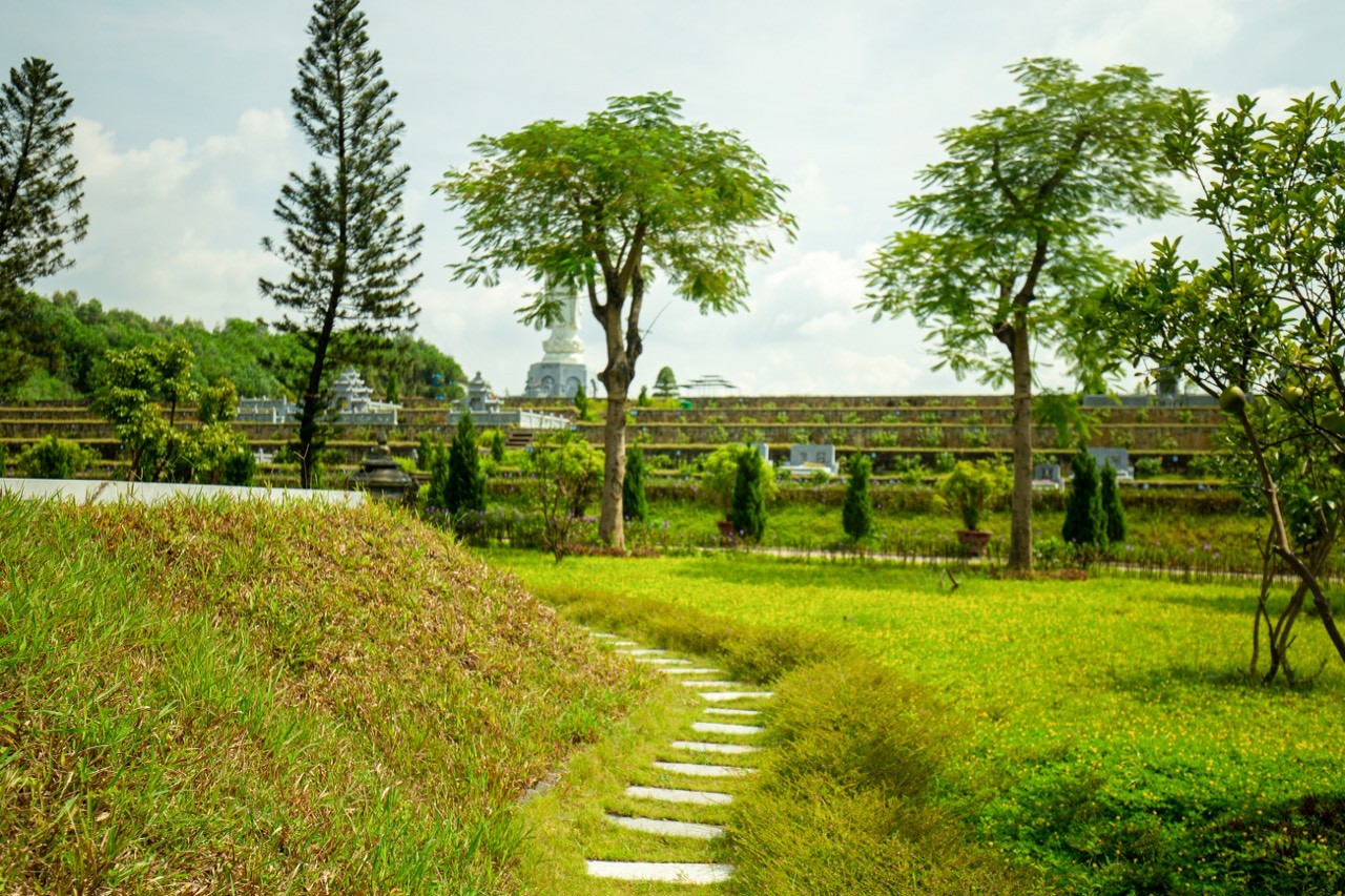 
Một góc tại công viên nghĩa trang Thiên Bình An (Sông Công, Thái Nguyên)
