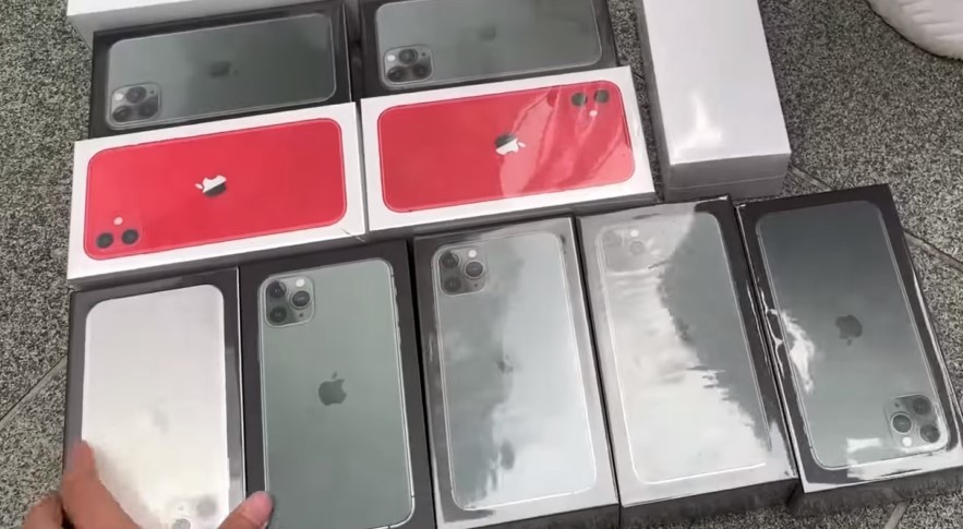 
Nhiều mẫu iPhone đang được giảm giá mạnh tại các hệ thống bán lẻ
