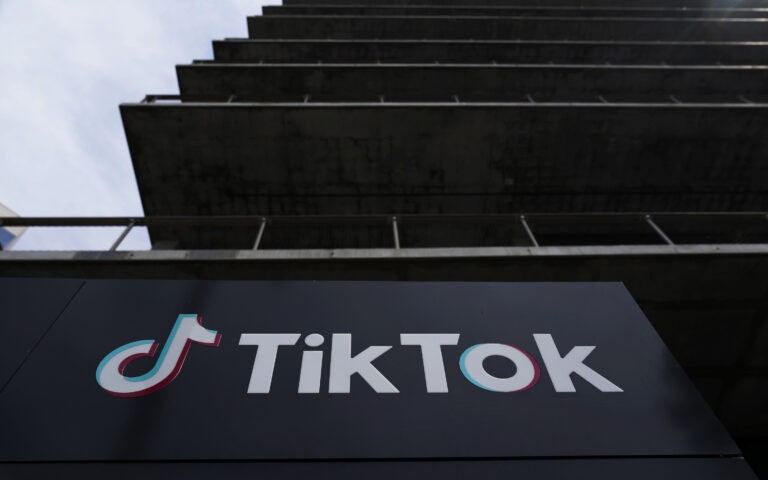 
TikTok phủ nhận thông tin về việc đang thử nghiệm chatbot AI trên ứng dụng ở một số quốc gia
