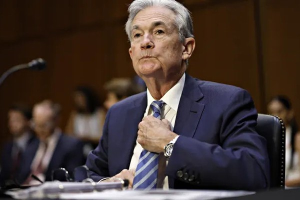
Chủ tịch Fed ông Jerome Powell
