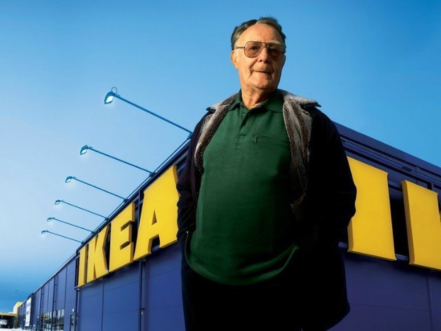 

Ông Ingvar Kamprad là người đã sáng lập ra chuỗi cửa hàng cung cấp trang bị đồ nội thất trong nhà bán lẻ AKEA khi mới chỉ 17 tuổi
