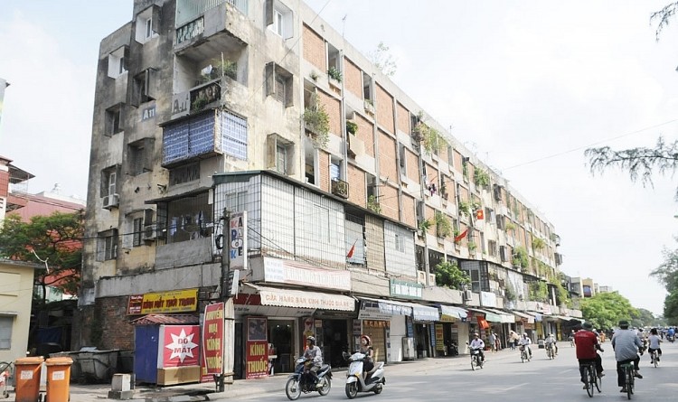 
Tại Hà Nội, trong thời gian 10 năm mà mới cải tạo được 1,5% số lượng chung cư cũ thì con số này vẫn rất khiêm tốn và đáng tiếc
