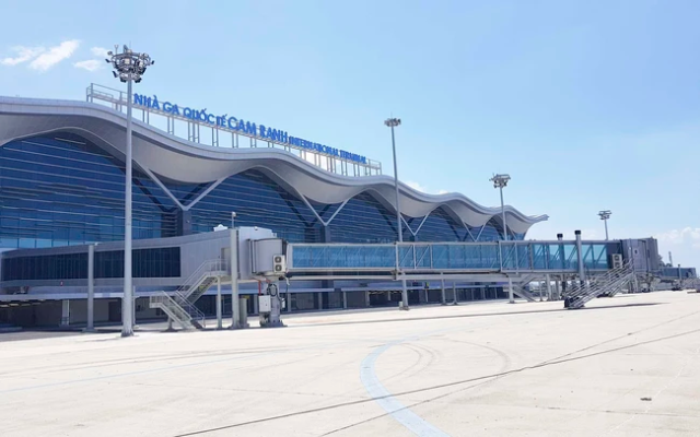 
CTCP Nhà ga Quốc tế Cam Ranh chính là chủ đầu tư dự án Nhà ga Quốc tế Cam Ranh - Cảng hàng không quốc tế Cam Ranh
