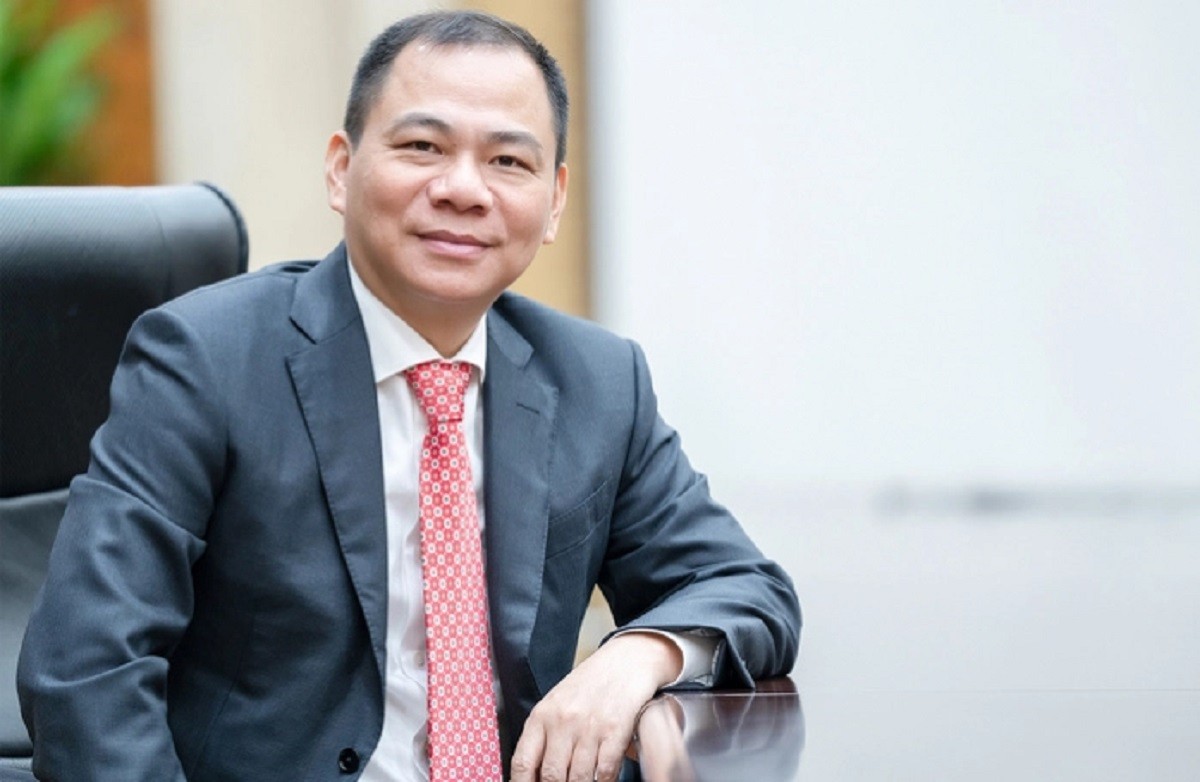 Tính đến thời điểm ngày 1/4/2022 chỉ còn tỷ phú Phạm Nhật Vượng xếp hạng thứ 413 trong top 1000 người giàu nhất trên thế giới với tổng tài sản 6,4 triệu USD