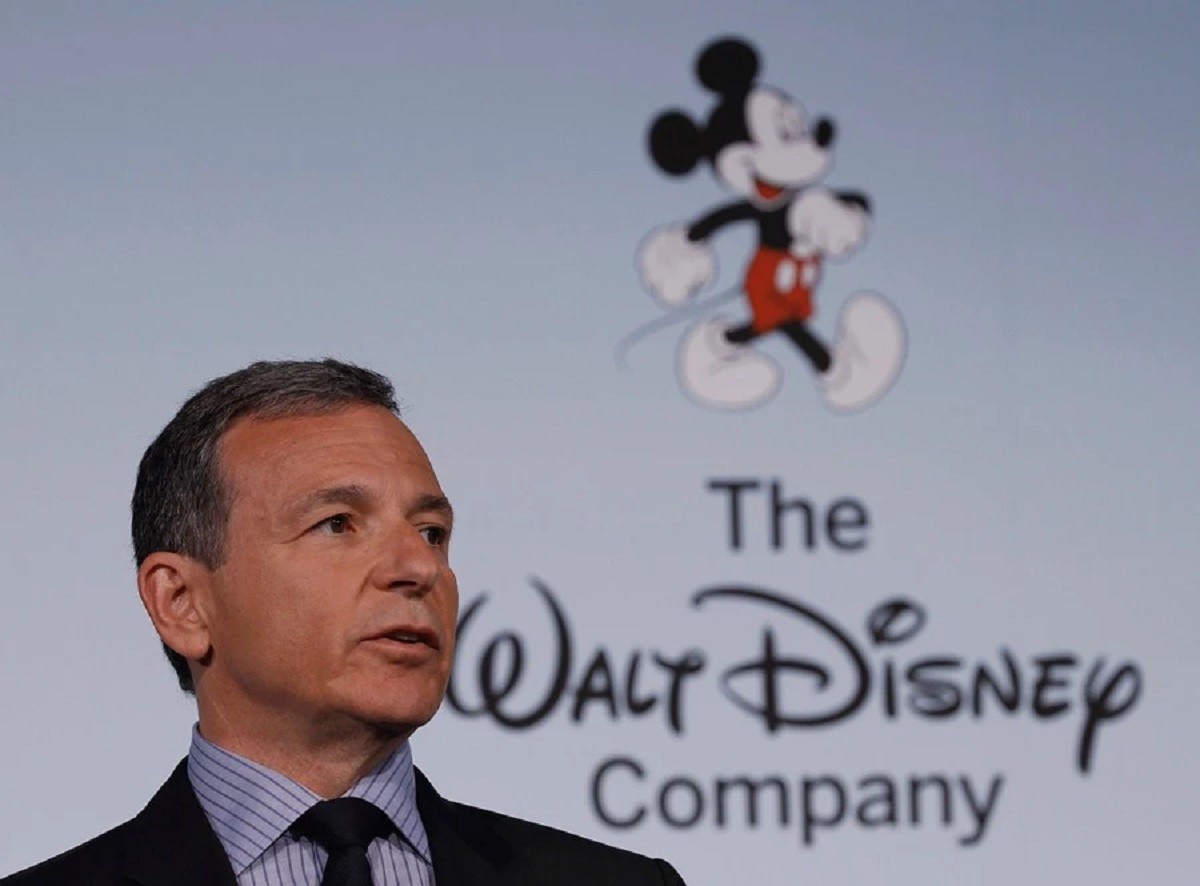 
CEO của Disney cũng cho biết, bản thân có được rất nhiều phẩm chất có ích cho sự nghiệp là nhờ cha mình và ông cũng rất biết ơn vì điều đó
