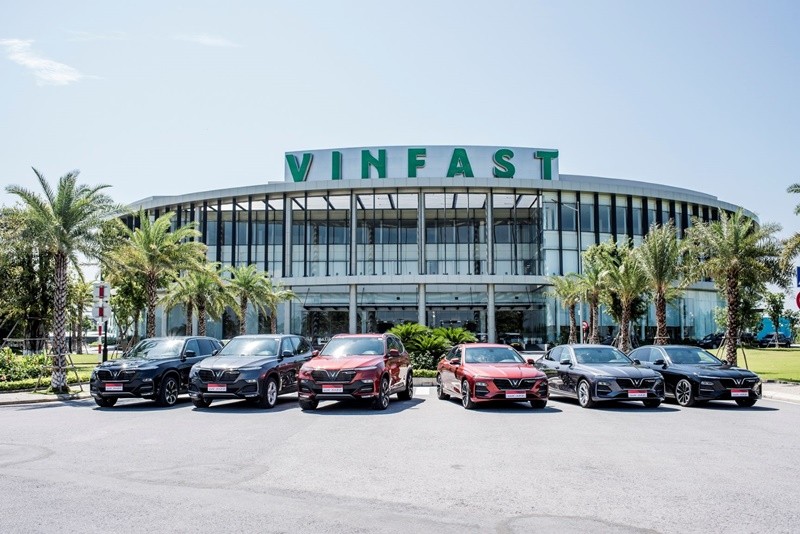 
Vào ngày 11/5, tại Đại hội cổ đông thường niên của Tập đoàn Vingroup đã có nhiều cổ đông đặt câu hỏi đến Hội đồng quản trị về kế hoạch bán xe và sản xuất xe VinFast đặc biệt là việc mở bán tại thị trường Mỹ
