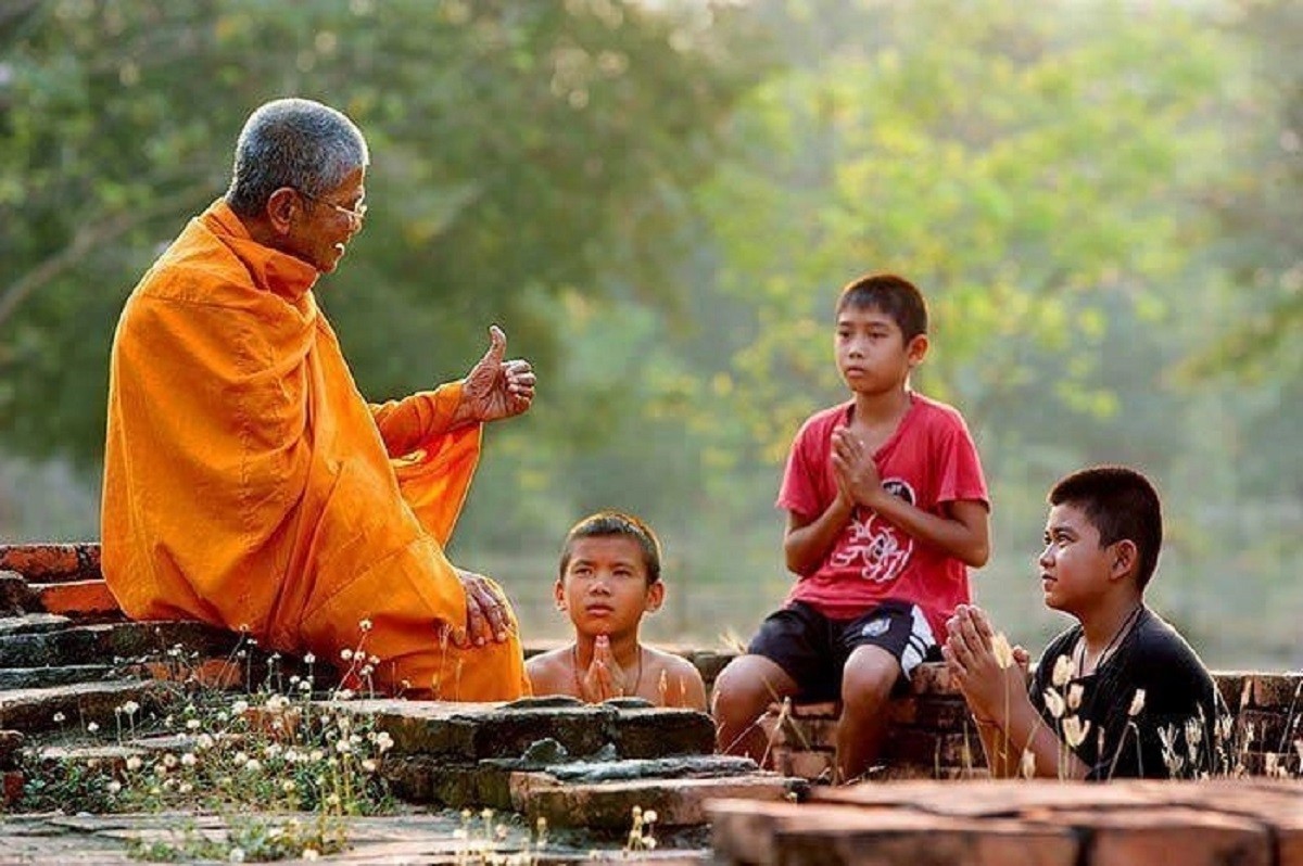 
Đồng hành chính là món quà thời gian, sự giao phó cuộc đời và cũng là lời hứa đắt giá nhất
