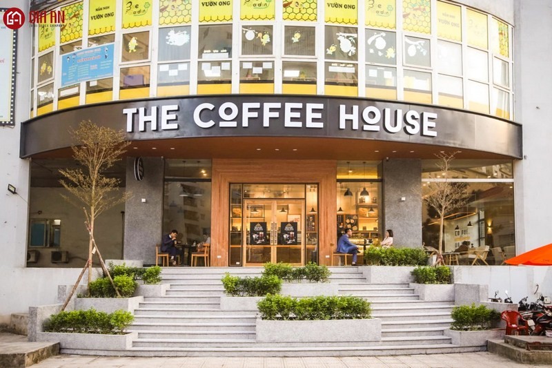 

Được thành lập vào năm 2014, The Coffee House xuất phát từ giấc mơ về một ngôi nhà cà phê của nhà sáng lập Nguyễn Hải Ninh - đây là người trước đó được biết đến với vai trò đồng sáng lập của chuỗi cafe Urban Station
