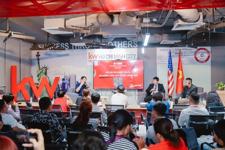 Sự kiện bất động sản “Charge The Storm – Xuyên bão 2023”