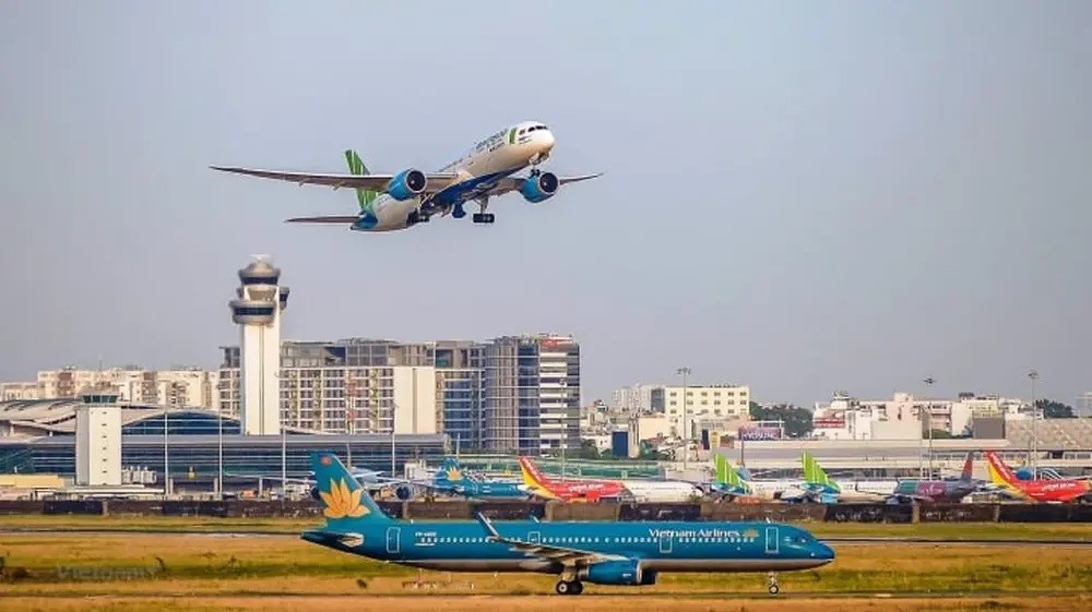 Thời gian gần đây, một số công ty du lịch cho rằng giá vé máy bay đang quá cao, chiếm từ 30 - 50% giá tour