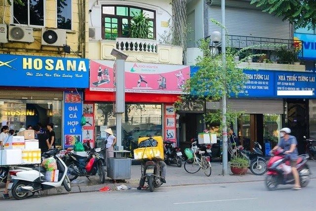 Khi nhận được thông tin rao bán nhà giá rẻ, nhà đầu tư tưởng “vớ” được món hời. Mặc dù vậy thì đến khi xem thì người mua mới tá hỏa vì căn nhà có giá trị thật gấp 3 lần môi giới rao bán